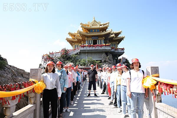 永遠(yuǎn)不要停下自己攀登的腳步 永遠(yuǎn)不要停下自己攀登的腳步