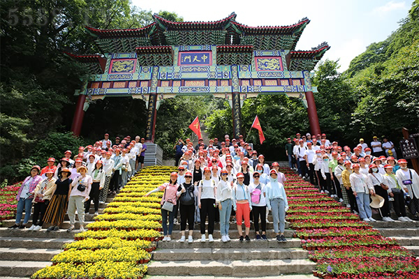 感恩與努力,學(xué)習(xí)與奮斗 感恩與努力,學(xué)習(xí)與奮斗