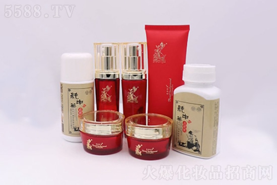 臻萃賦白(真皮斑)專(zhuān)用組合 臻萃賦白(真皮斑)專(zhuān)用組合